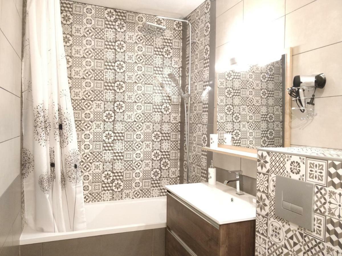 Апартаменти Les Cles Du Bonheur By Beds4Wanderlust, 47M2 Avec Terrasse Privative & Parking-Rer B Tgv 10Min-Orly 20Min Массі Екстер'єр фото